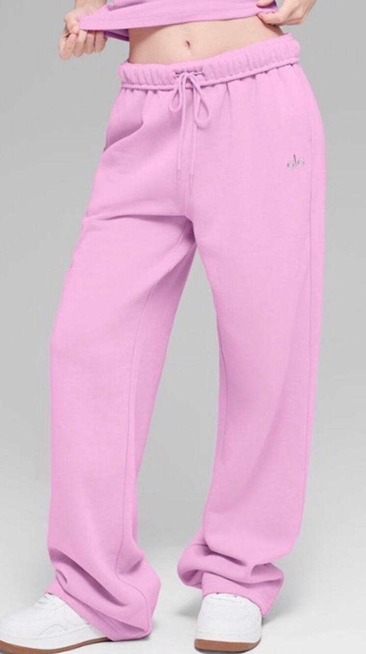 NWOT Alo Accolade Sweat Pants